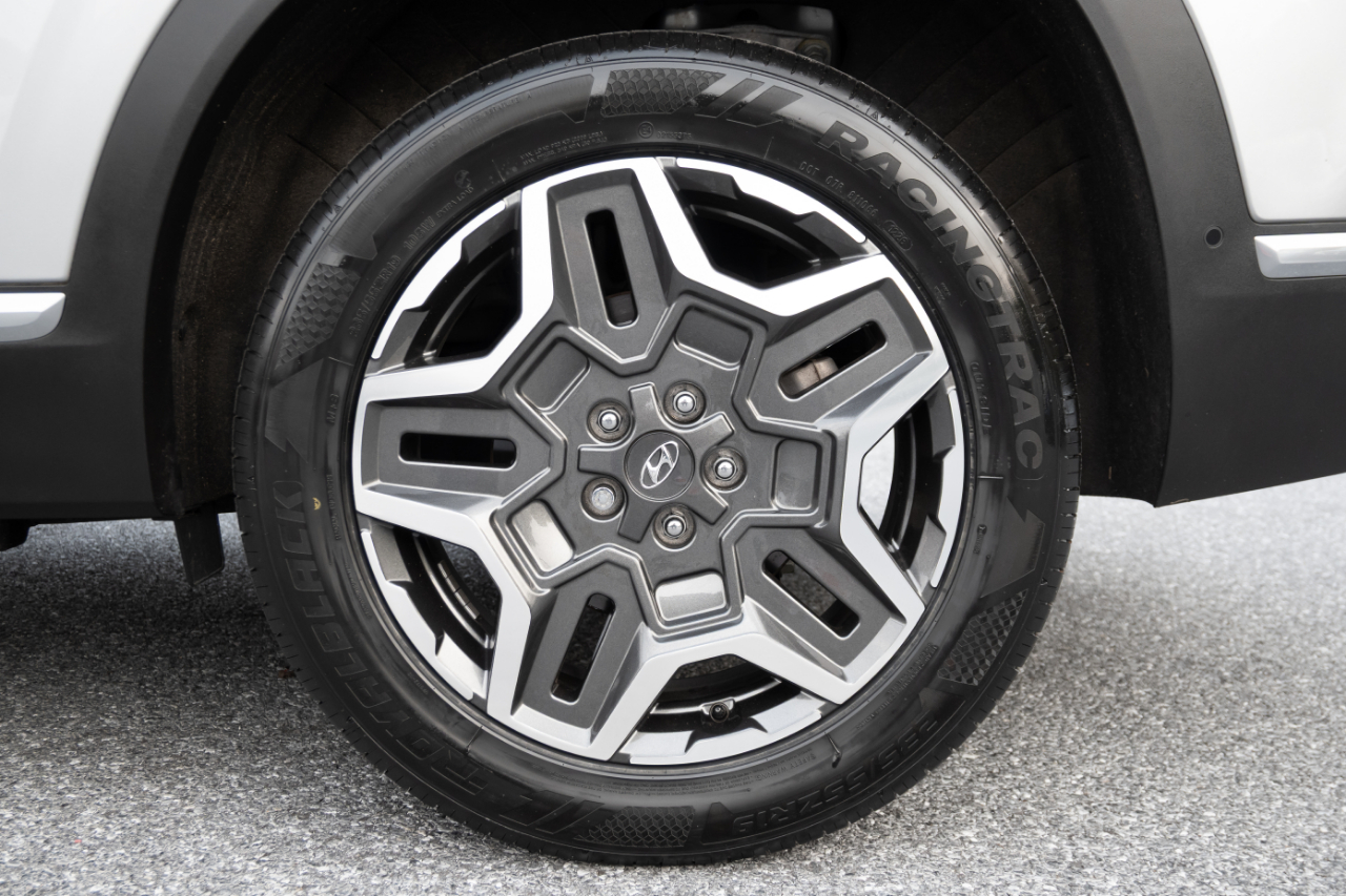 Hyundai Santa Fe Limited AWD 2023