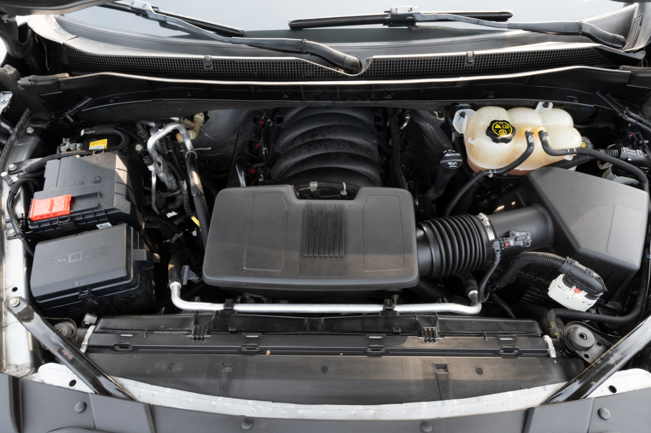 Chevrolet Tahoe 4WD 4dr Commercial 2023
