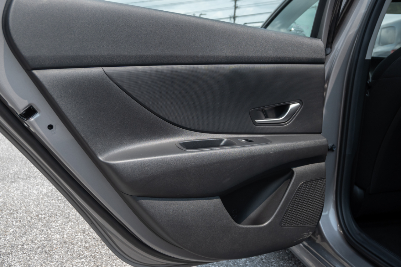 Hyundai Elantra SE 2023