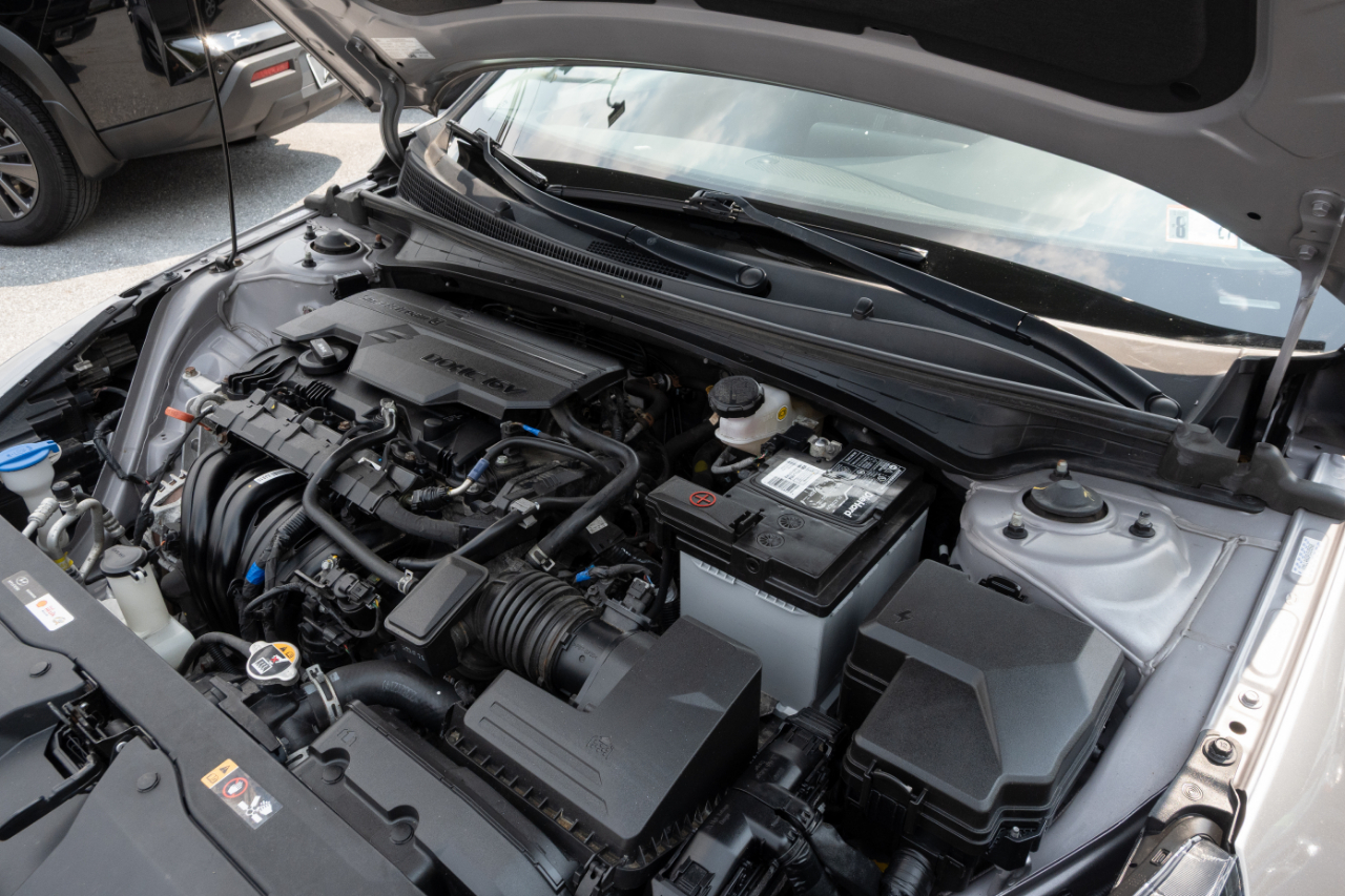 Hyundai Elantra SE 2023