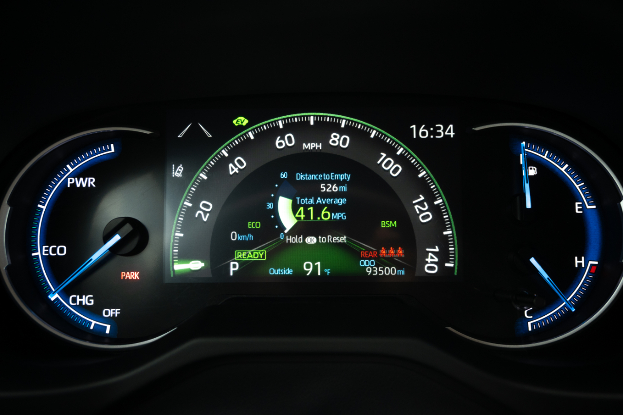 Toyota RAV4 Hybrid XLE AWD (Natl) 2023