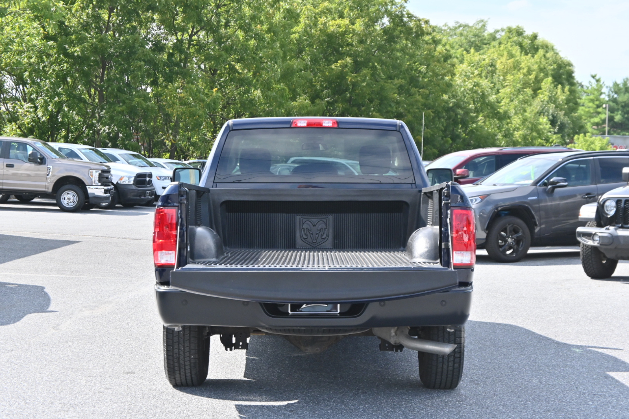 RAM 1500 Tradesman 4x2 Reg Cab 8' Box 2018