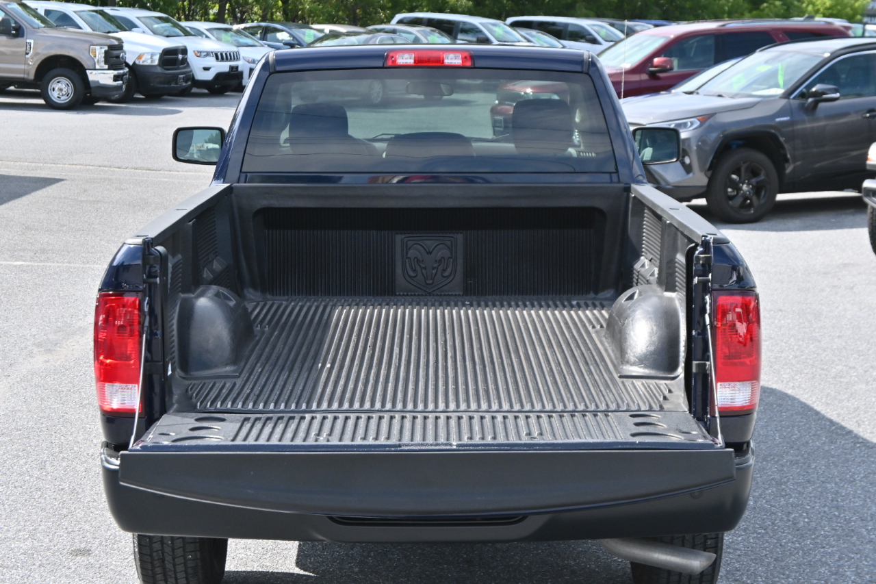 RAM 1500 Tradesman 4x2 Reg Cab 8' Box 2018