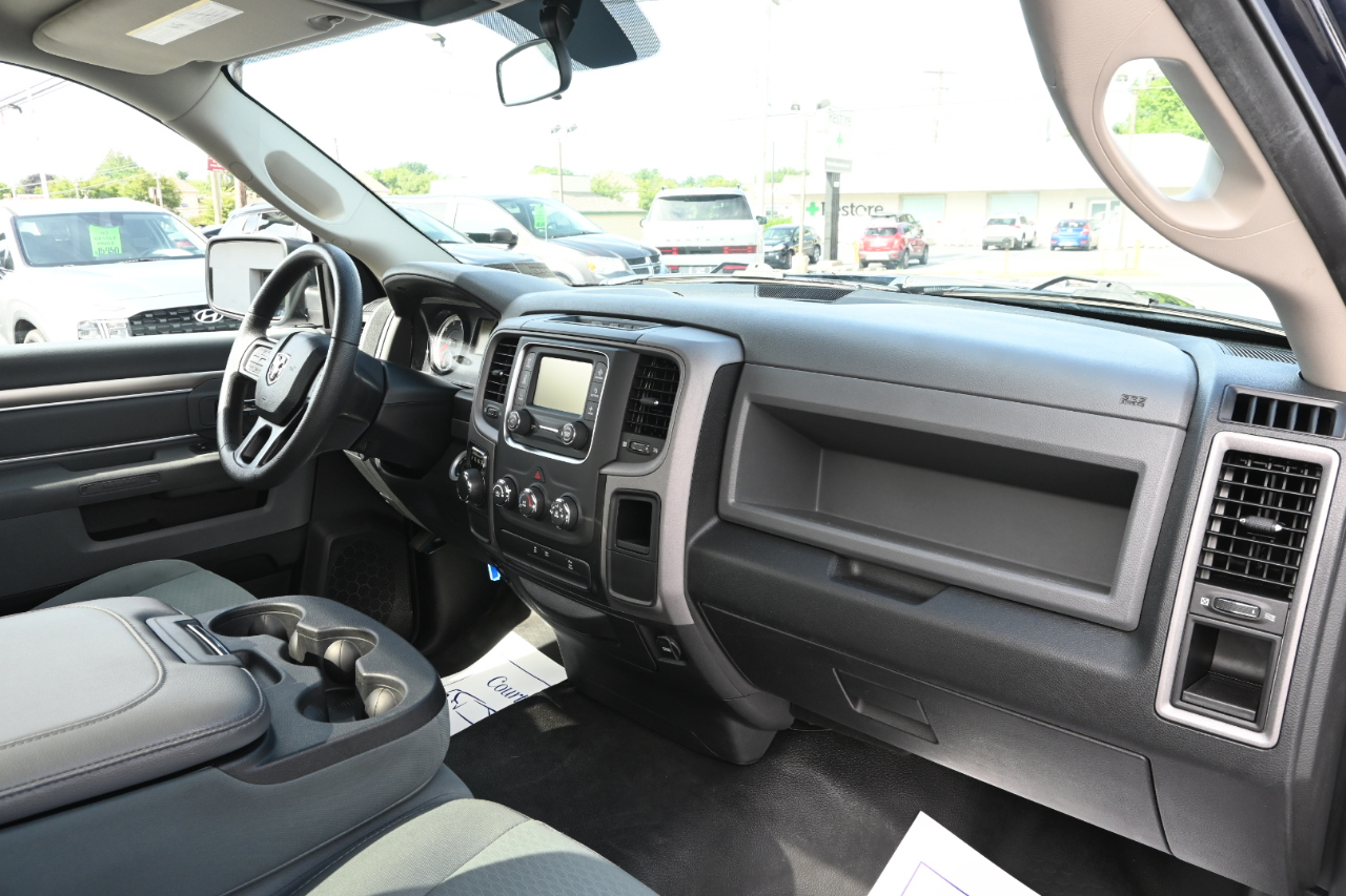 RAM 1500 Tradesman 4x2 Reg Cab 8' Box 2018
