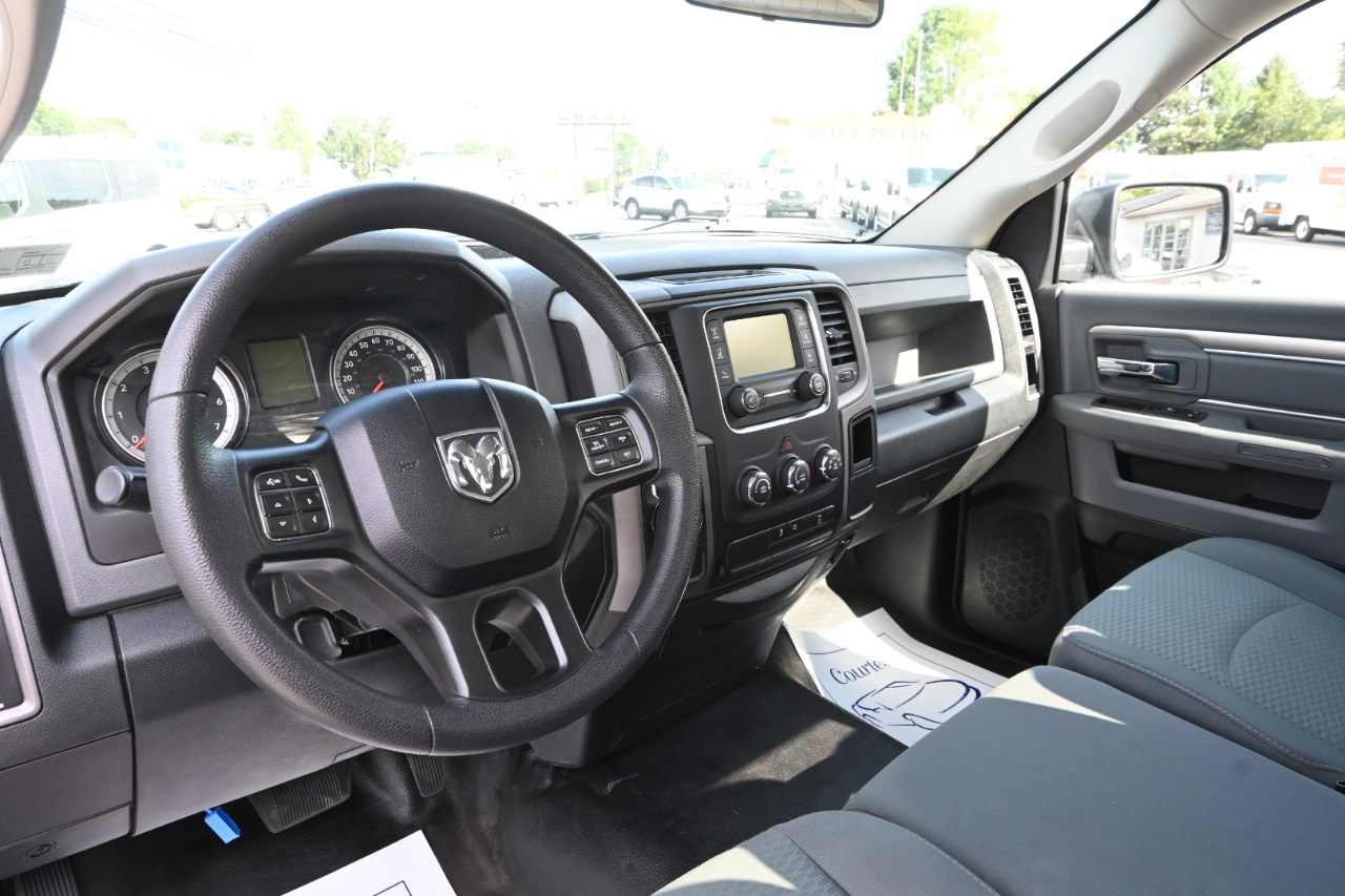 RAM 1500 Tradesman 4x2 Reg Cab 8' Box 2018