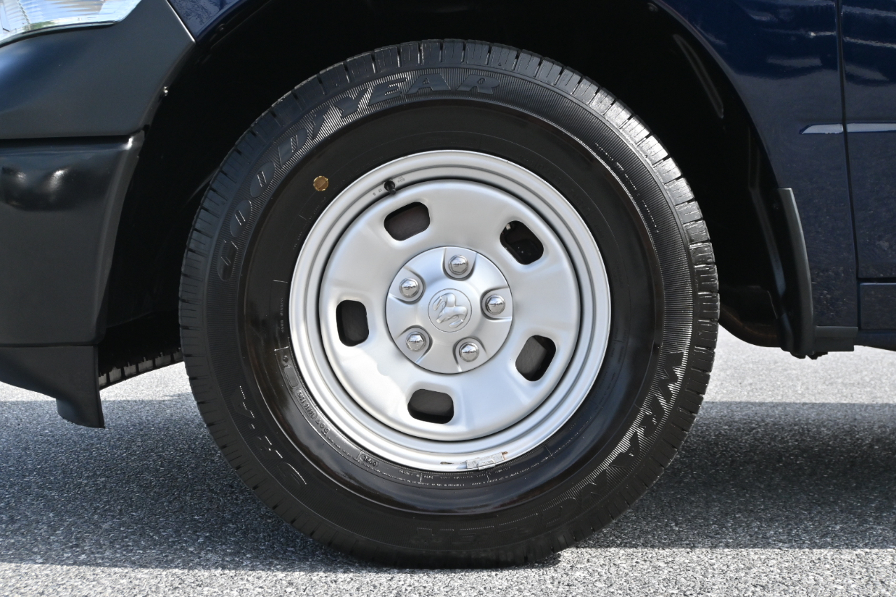 RAM 1500 Tradesman 4x2 Reg Cab 8' Box 2018