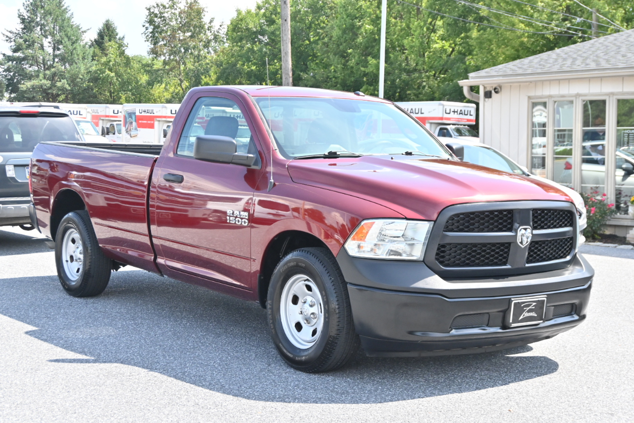 RAM 1500 Tradesman 4x2 Reg Cab 8' Box 2018