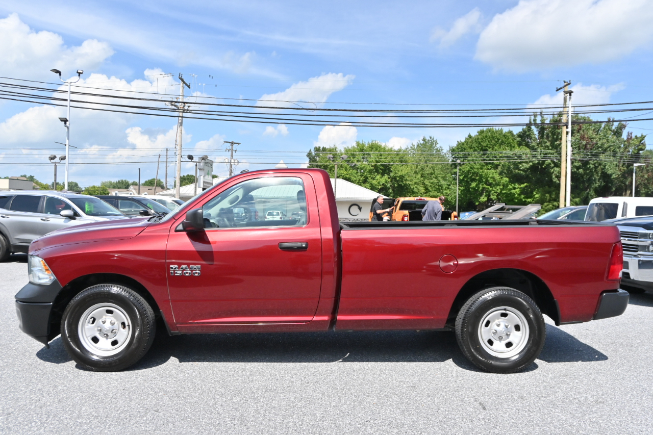 RAM 1500 Tradesman 4x2 Reg Cab 8' Box 2018