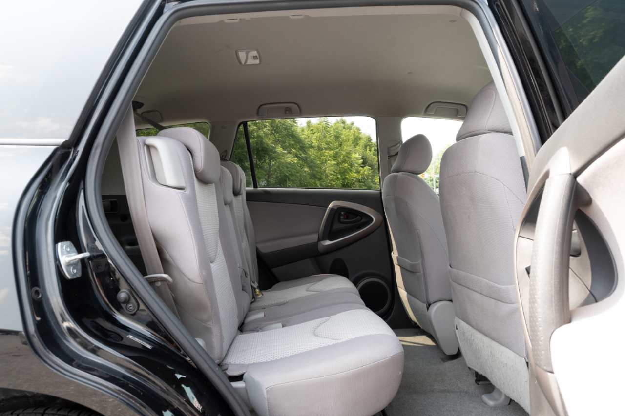 Toyota RAV4 4WD 4dr 4-cyl 4-Spd AT (Natl) 2008