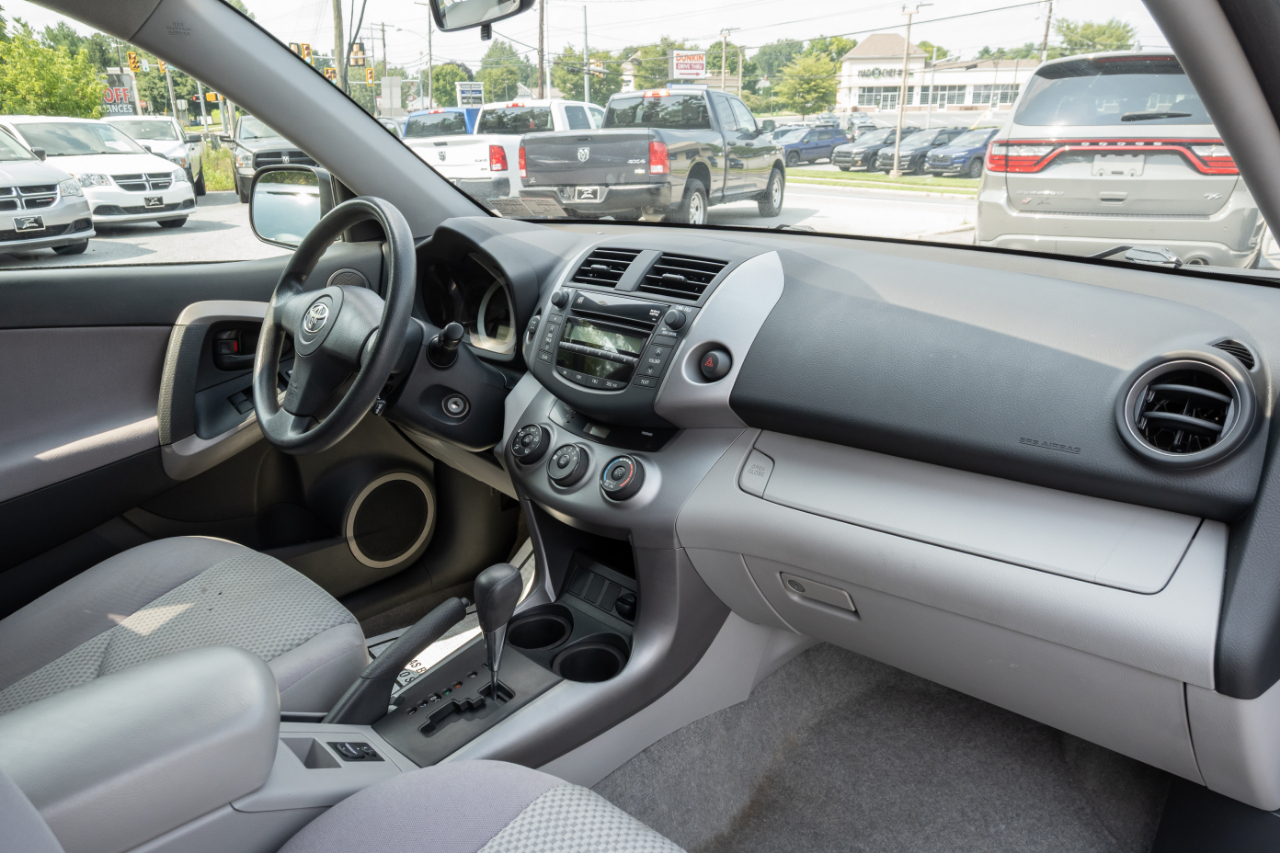 Toyota RAV4 4WD 4dr 4-cyl 4-Spd AT (Natl) 2008