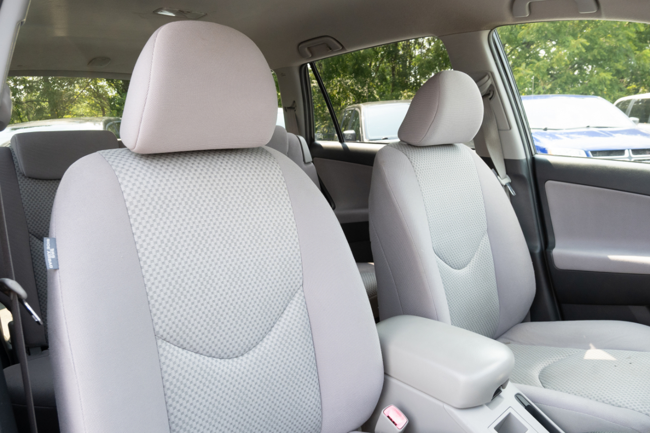 Toyota RAV4 4WD 4dr 4-cyl 4-Spd AT (Natl) 2008
