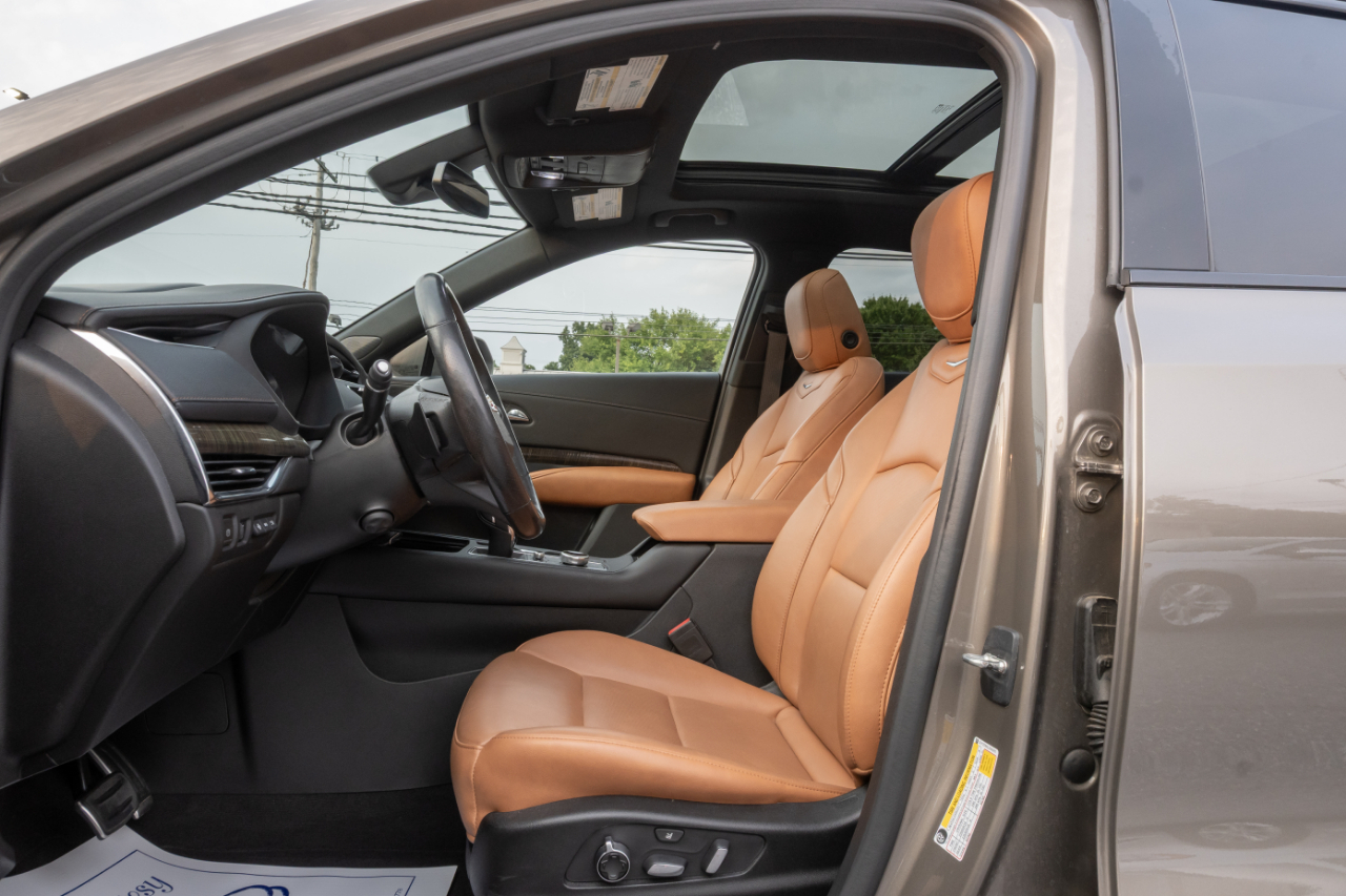 Cadillac XT4 AWD 4dr Sport 2020