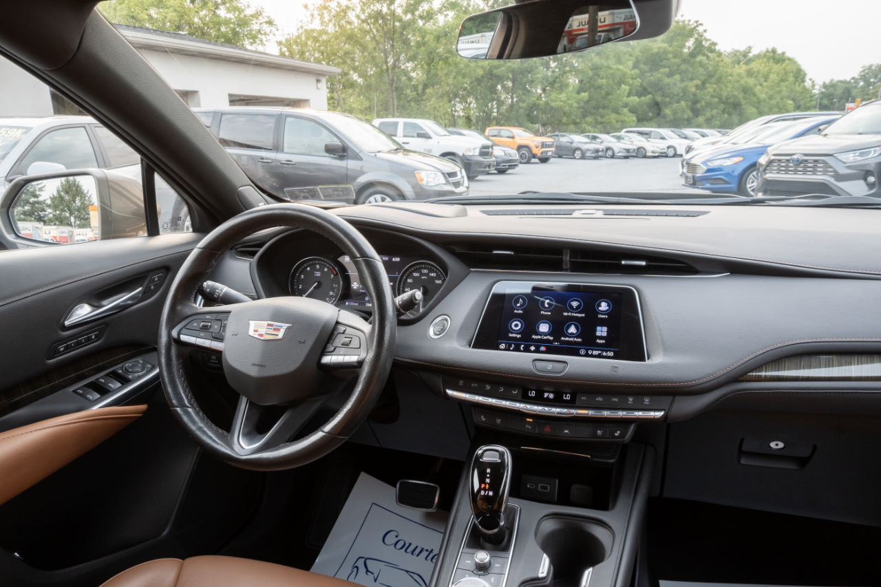 Cadillac XT4 AWD 4dr Sport 2020