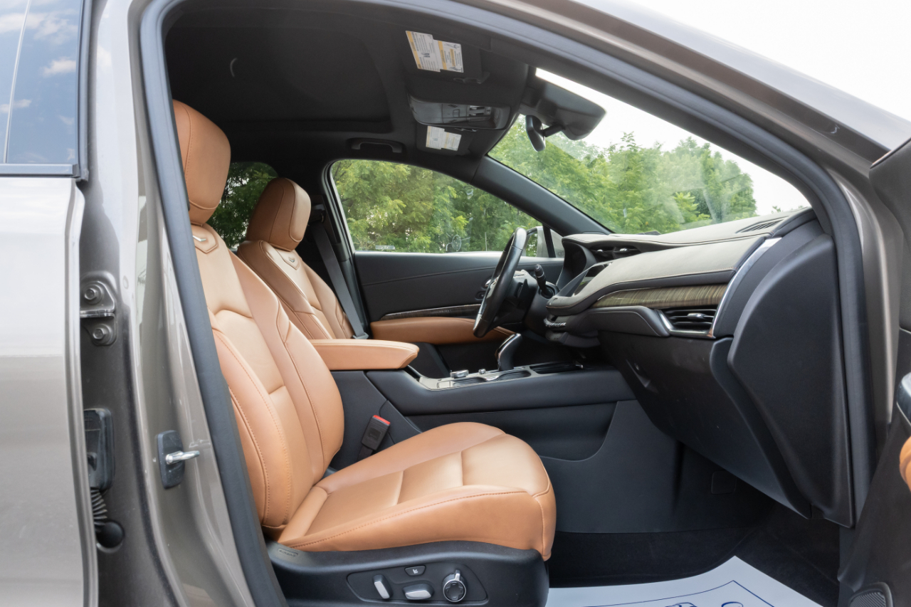Cadillac XT4 AWD 4dr Sport 2020