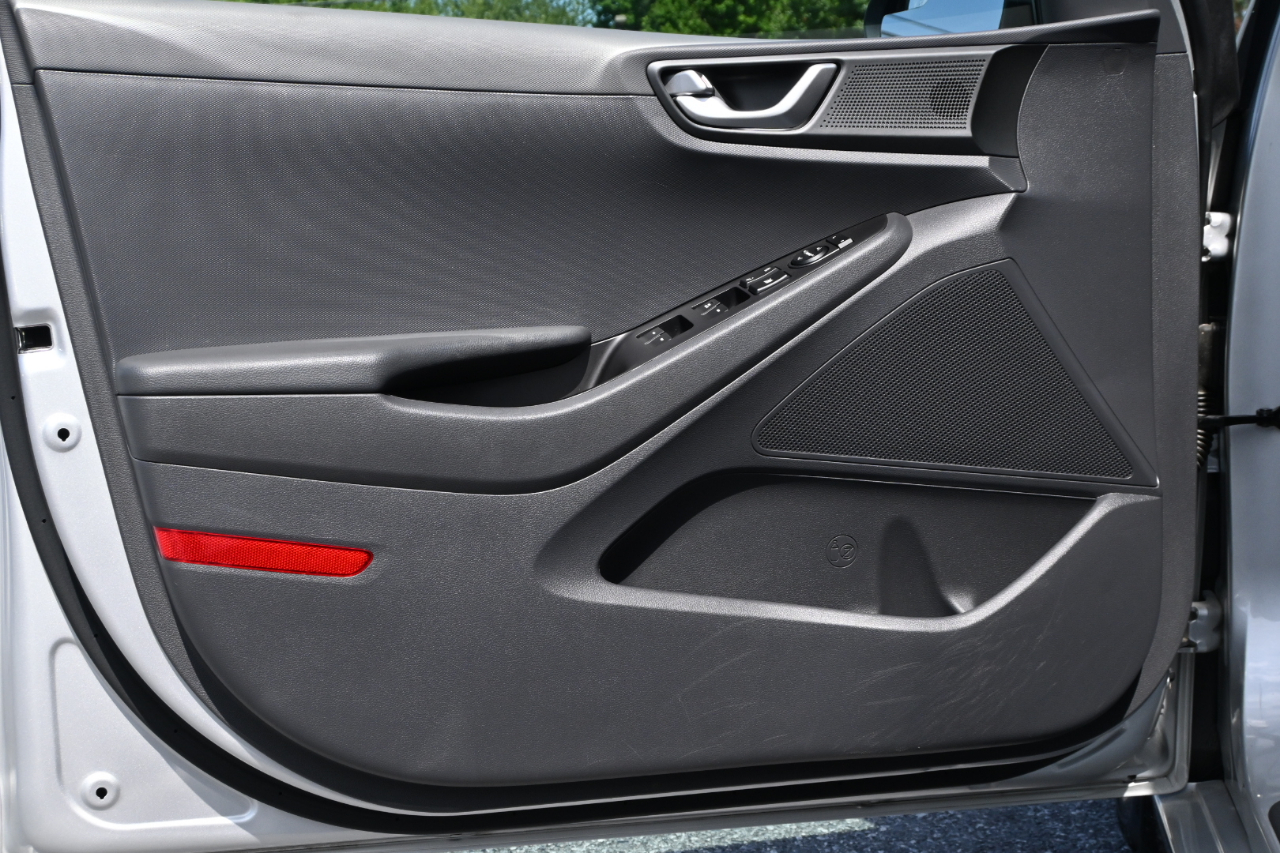 Hyundai Ioniq Hybrid Blue Hatchback 2019