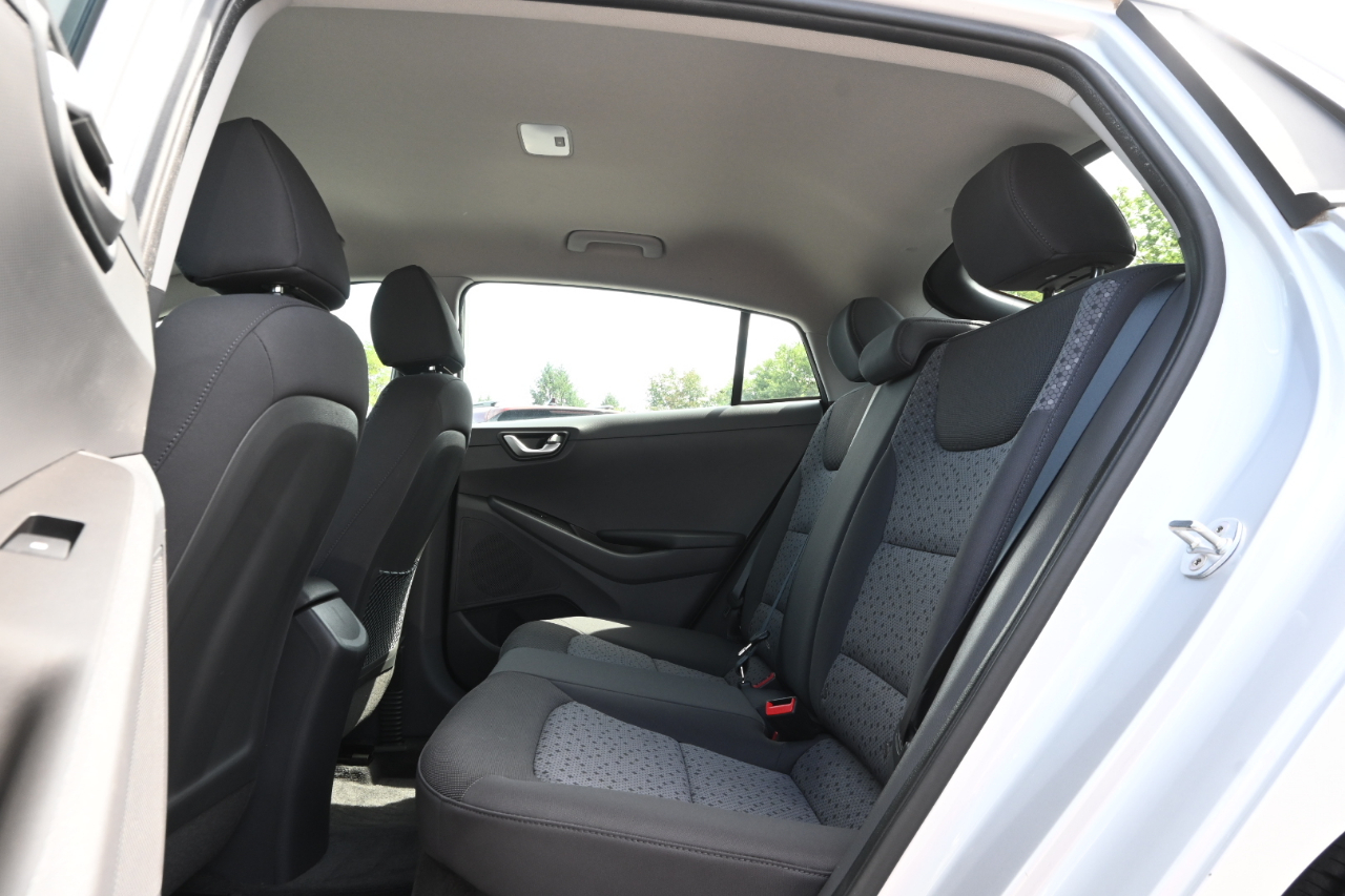 Hyundai Ioniq Hybrid Blue Hatchback 2019
