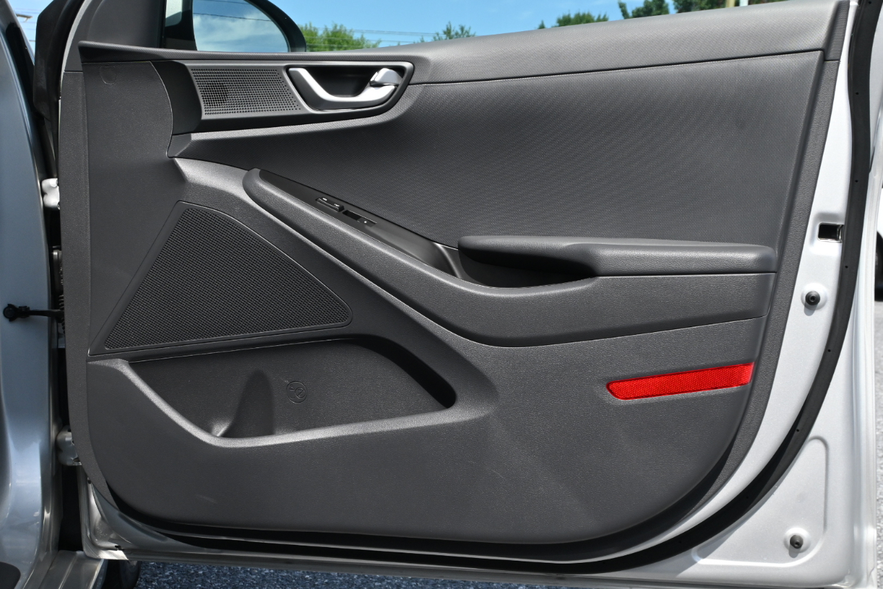 Hyundai Ioniq Hybrid Blue Hatchback 2019