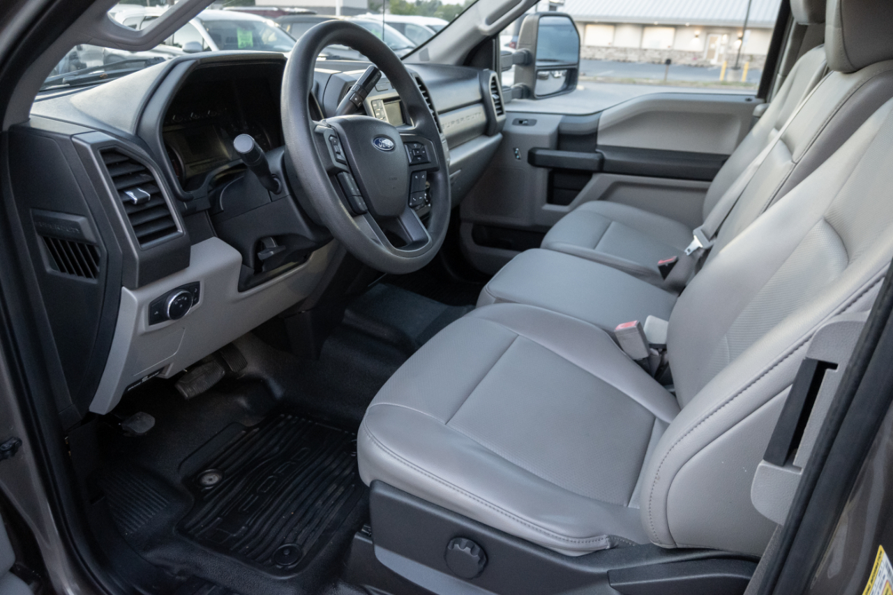 Ford Super Duty F-250 SRW XL 4WD SuperCab 8' Box 2019
