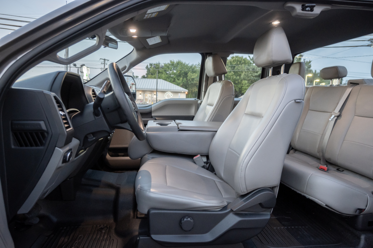 Ford Super Duty F-250 SRW XL 4WD SuperCab 8' Box 2019