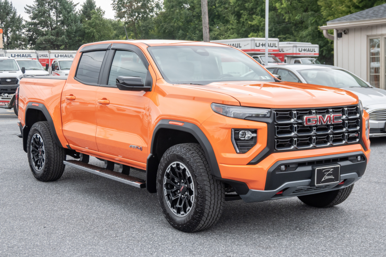 GMC Canyon 4WD Crew Cab AT4 2026