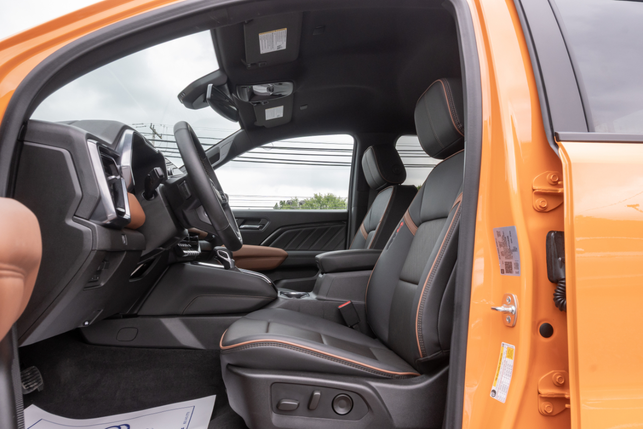 GMC Canyon 4WD Crew Cab AT4 2026