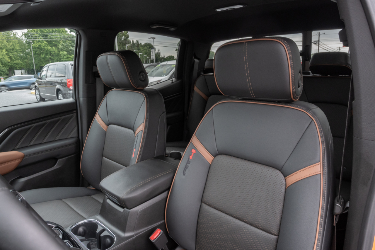 GMC Canyon 4WD Crew Cab AT4 2026