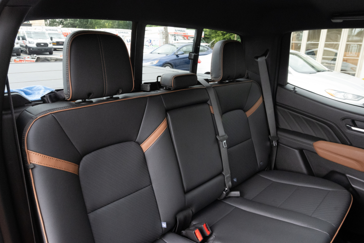 GMC Canyon 4WD Crew Cab AT4 2026