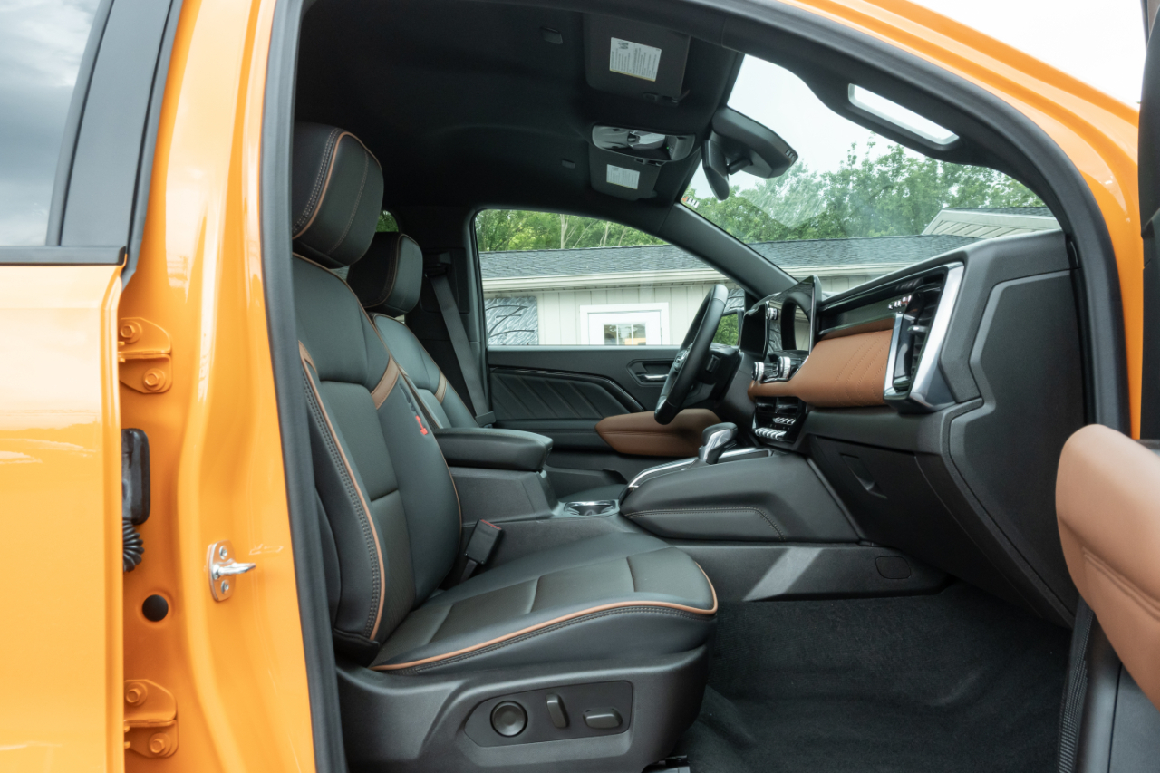 GMC Canyon 4WD Crew Cab AT4 2026
