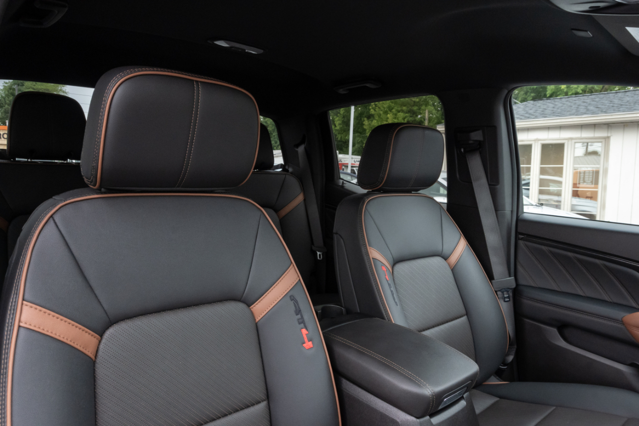 GMC Canyon 4WD Crew Cab AT4 2026