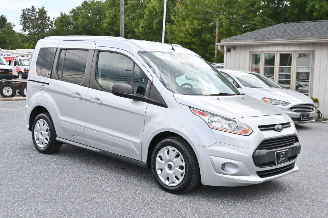 Ford Transit Connect Wagon XLT SWB w/Rear Liftgate 2017