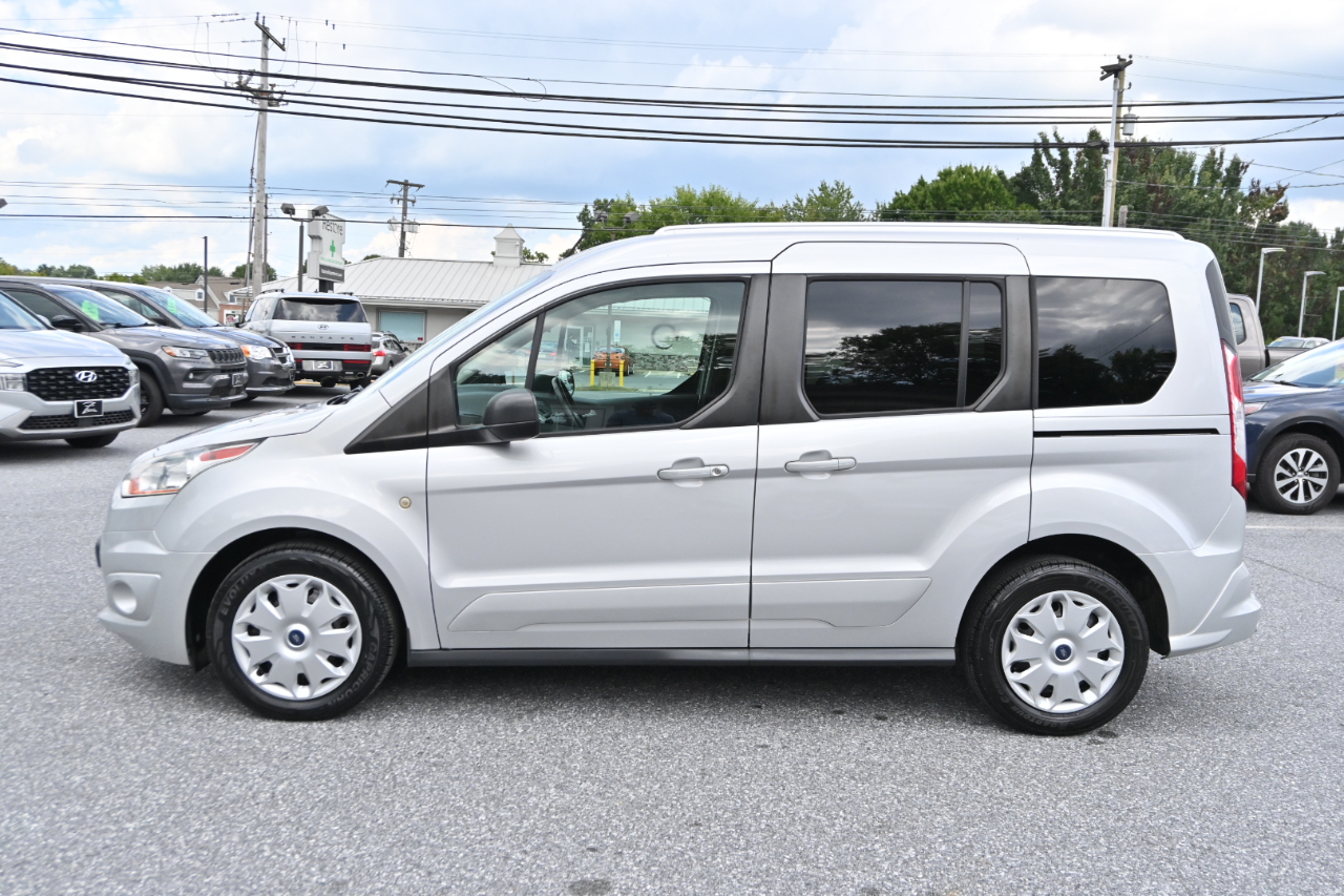 Ford Transit Connect Wagon XLT SWB w/Rear Liftgate 2017