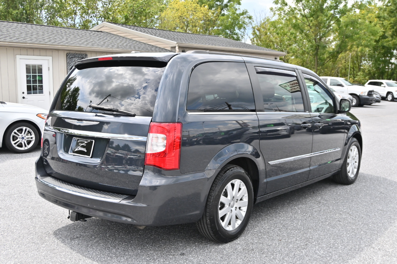 Chrysler Town & Country 4dr Wgn Touring 2014