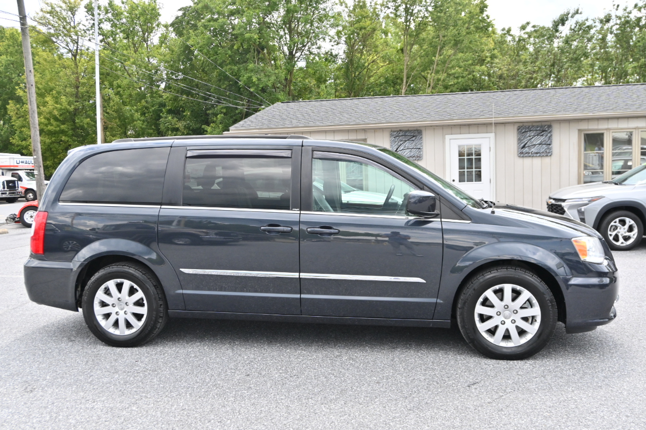 Chrysler Town & Country 4dr Wgn Touring 2014