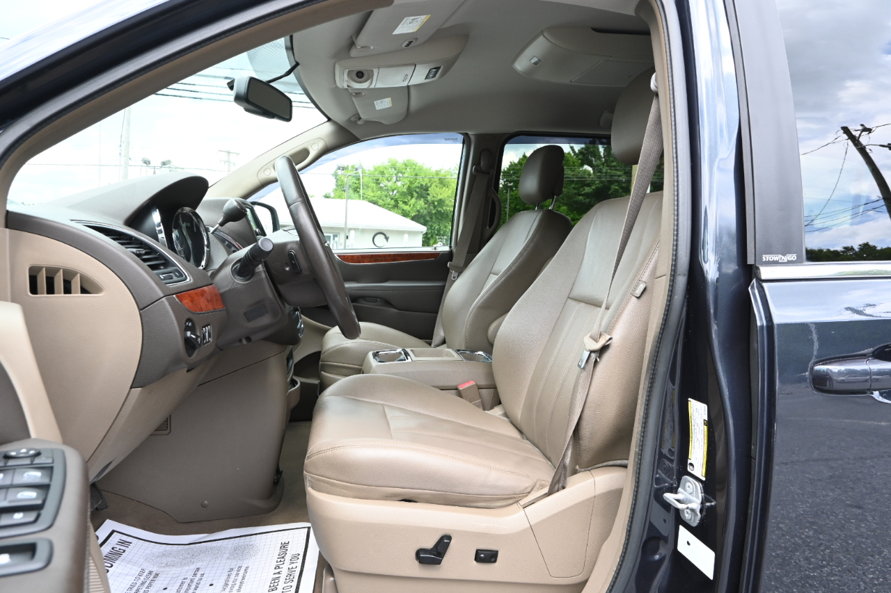 Chrysler Town & Country 4dr Wgn Touring 2014