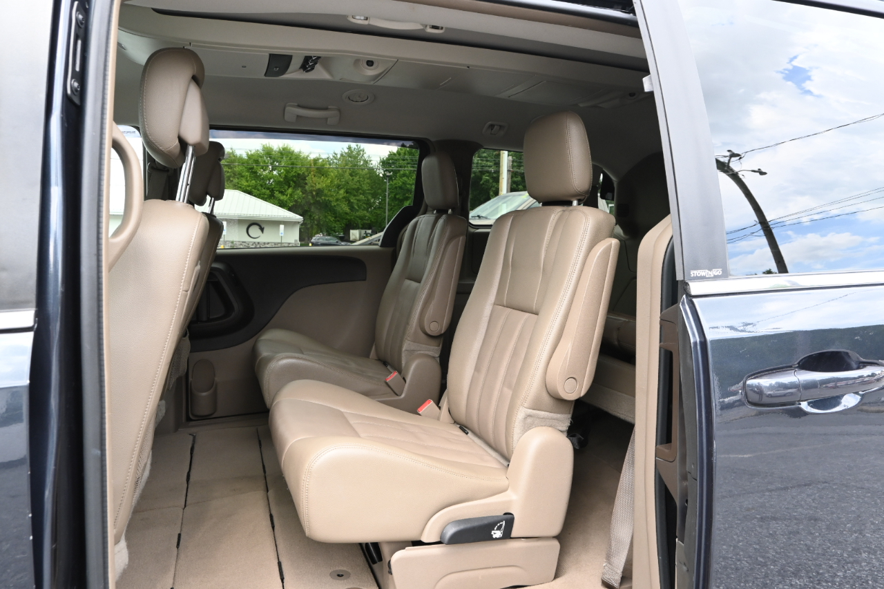 Chrysler Town & Country 4dr Wgn Touring 2014