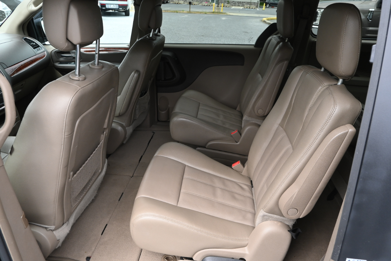 Chrysler Town & Country 4dr Wgn Touring 2014