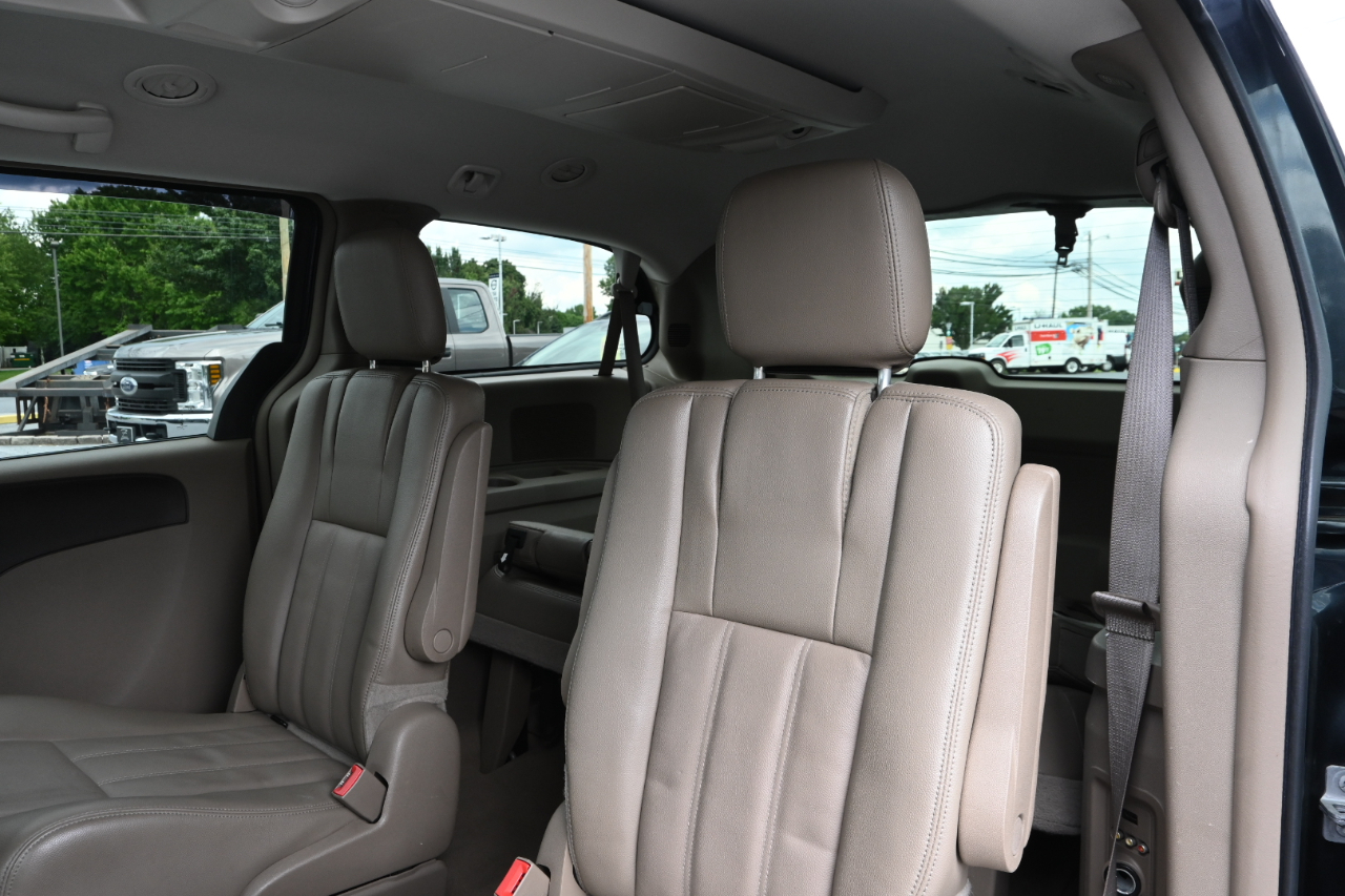 Chrysler Town & Country 4dr Wgn Touring 2014