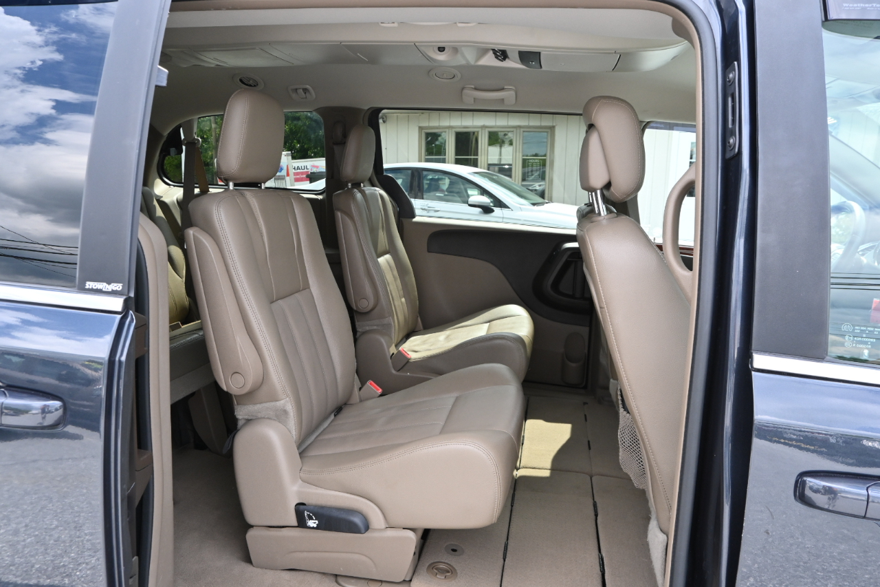 Chrysler Town & Country 4dr Wgn Touring 2014