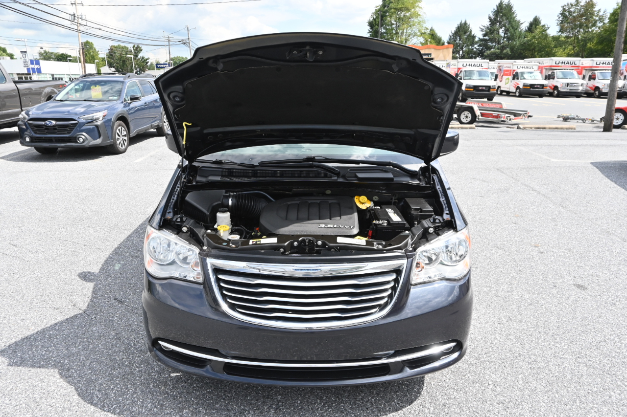 Chrysler Town & Country 4dr Wgn Touring 2014