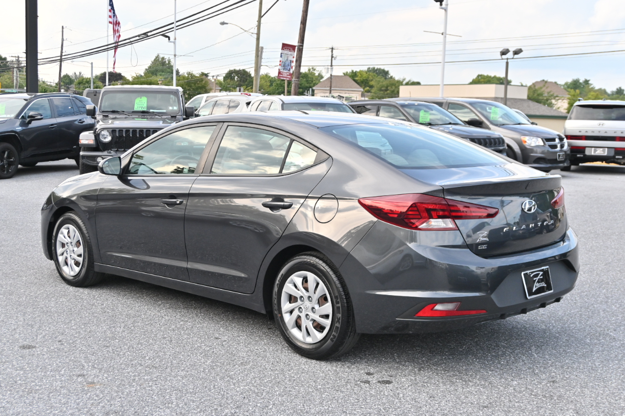 Hyundai Elantra SE IVT 2020