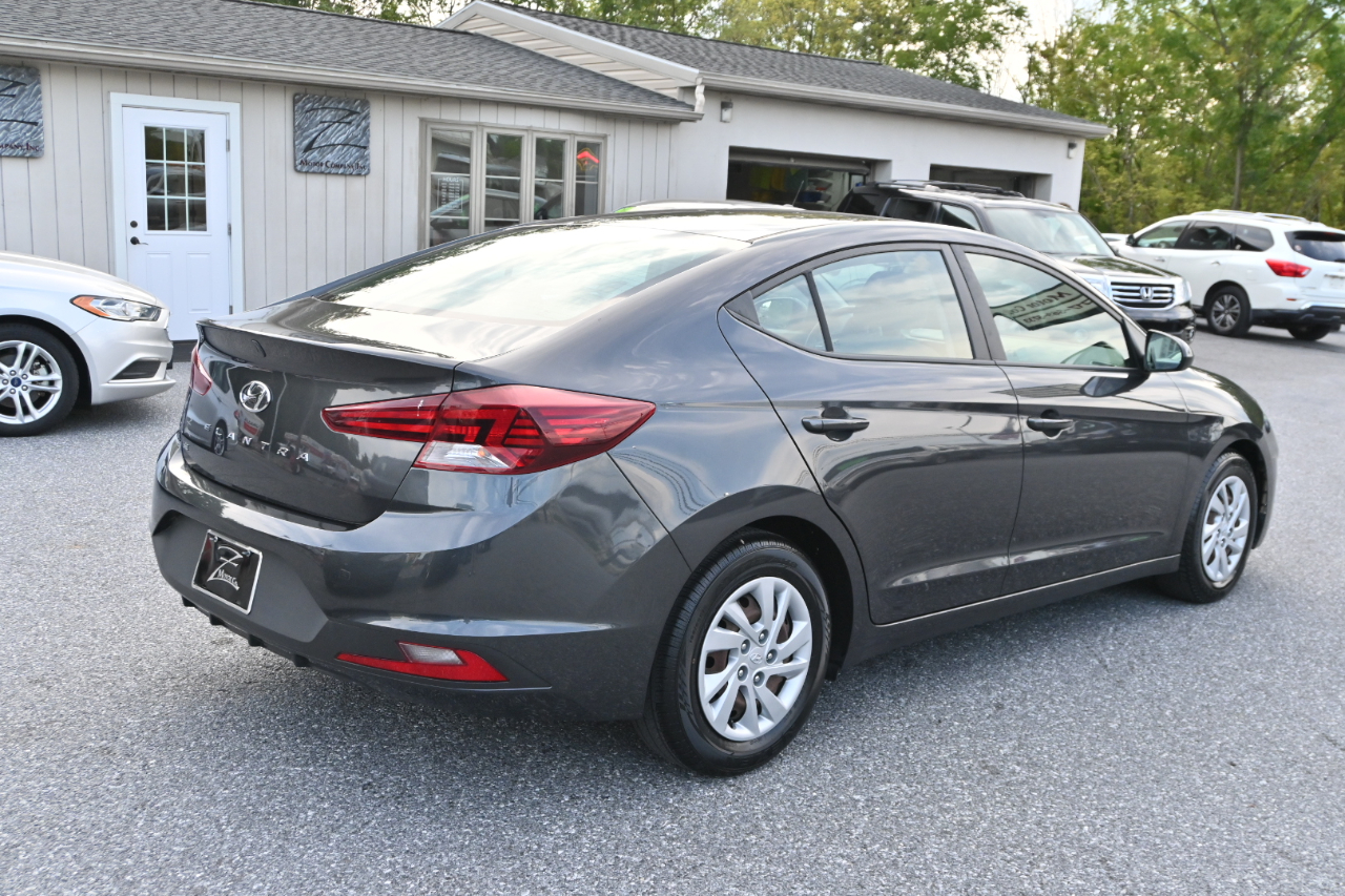 Hyundai Elantra SE IVT 2020