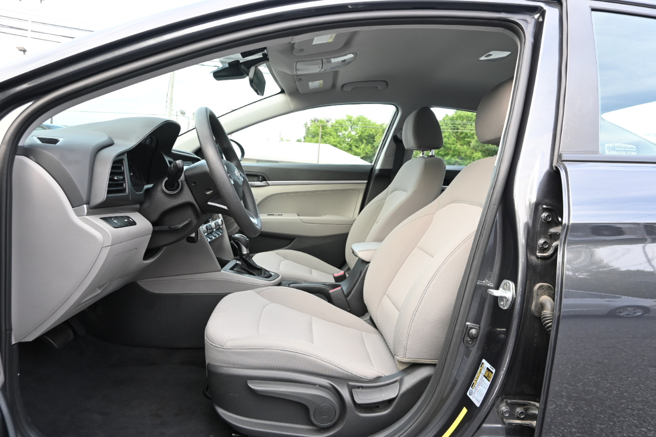 Hyundai Elantra SE IVT 2020