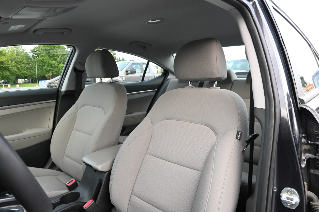 Hyundai Elantra SE IVT 2020