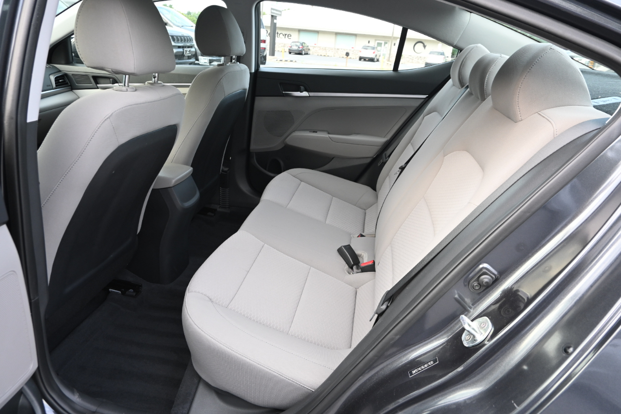 Hyundai Elantra SE IVT 2020