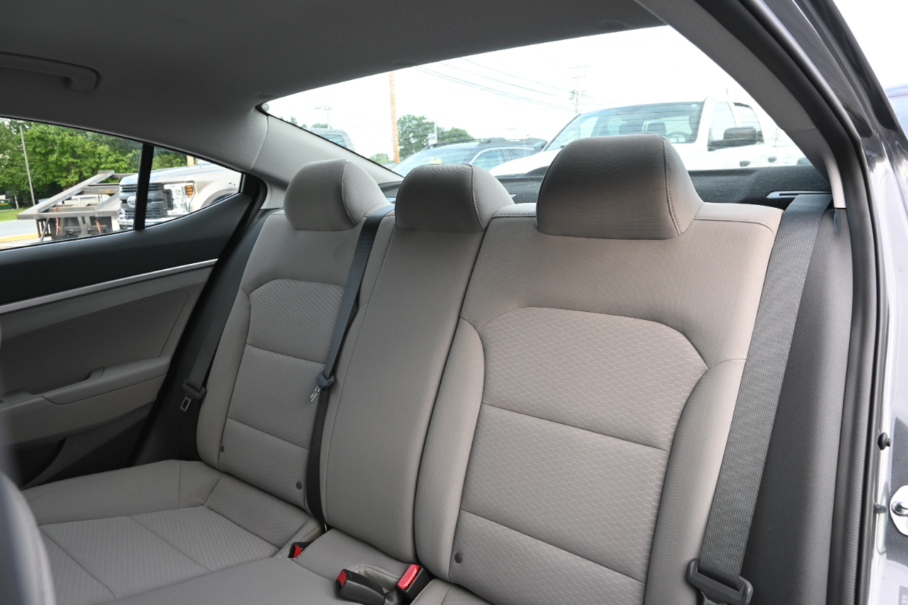 Hyundai Elantra SE IVT 2020