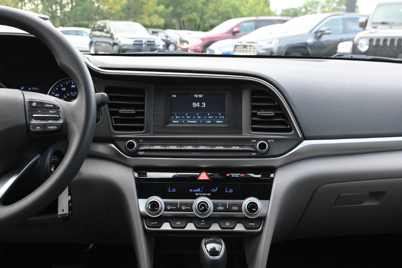 Hyundai Elantra SE IVT 2020