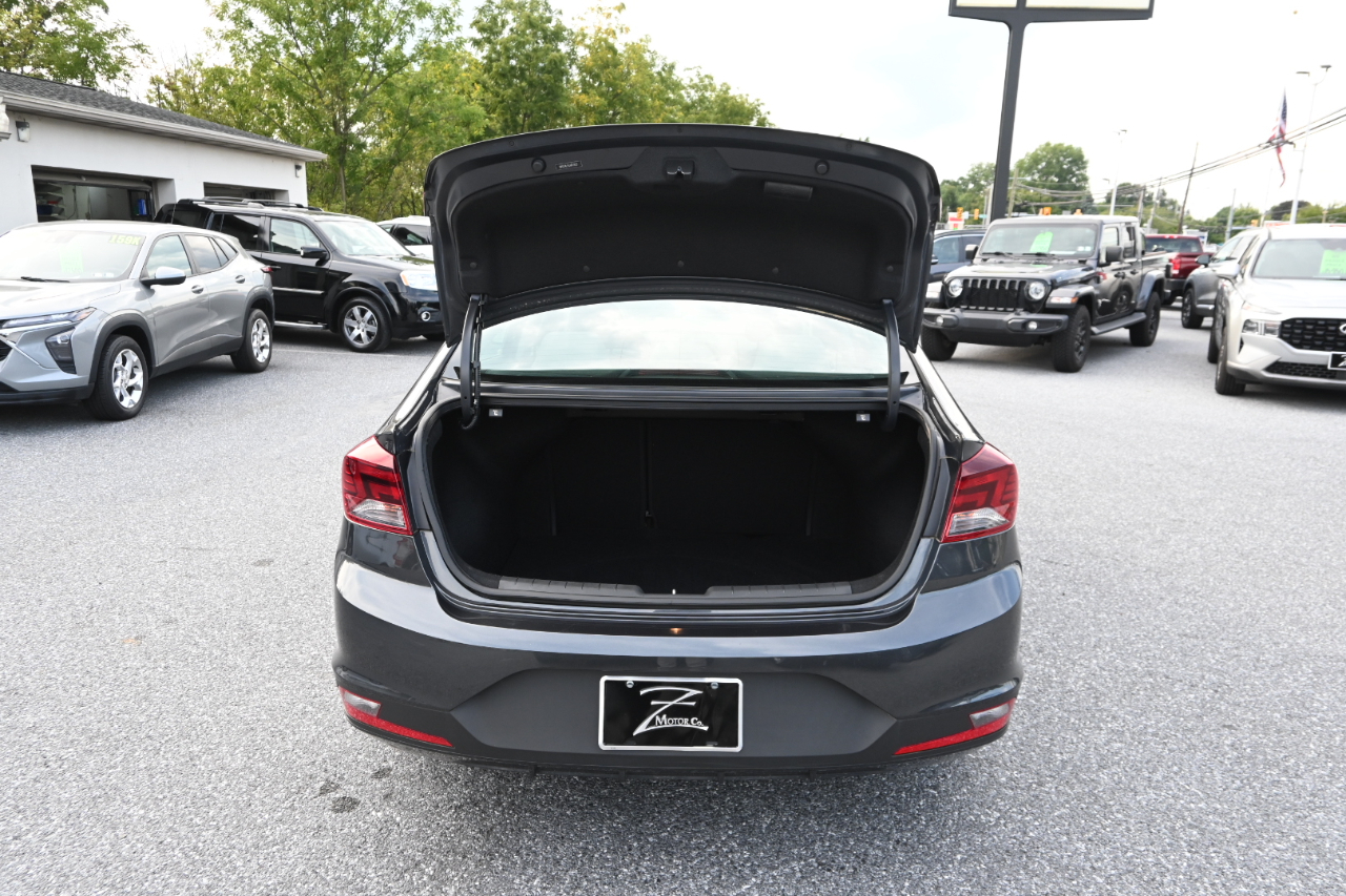 Hyundai Elantra SE IVT 2020