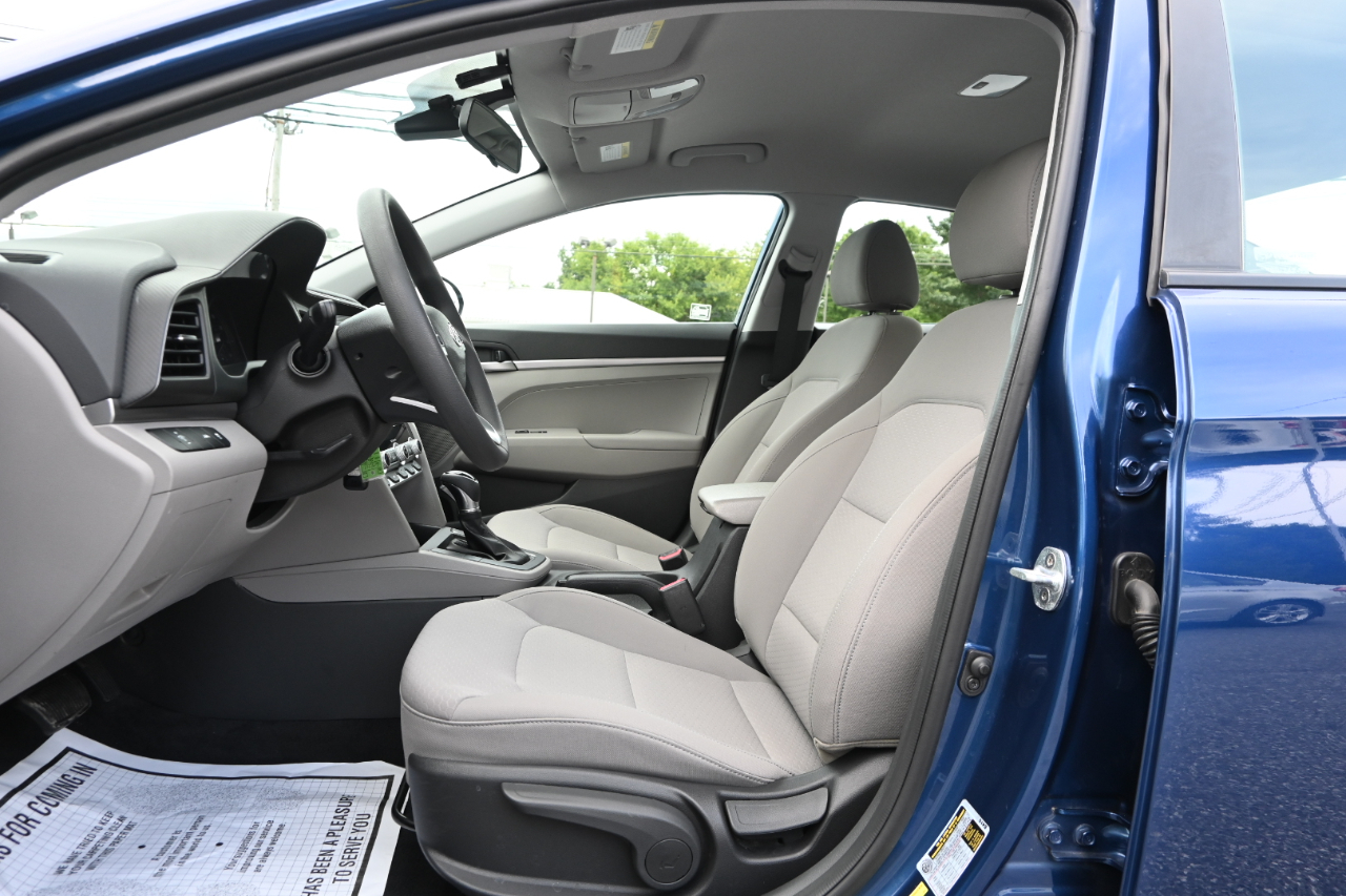 Hyundai Elantra SE IVT 2020