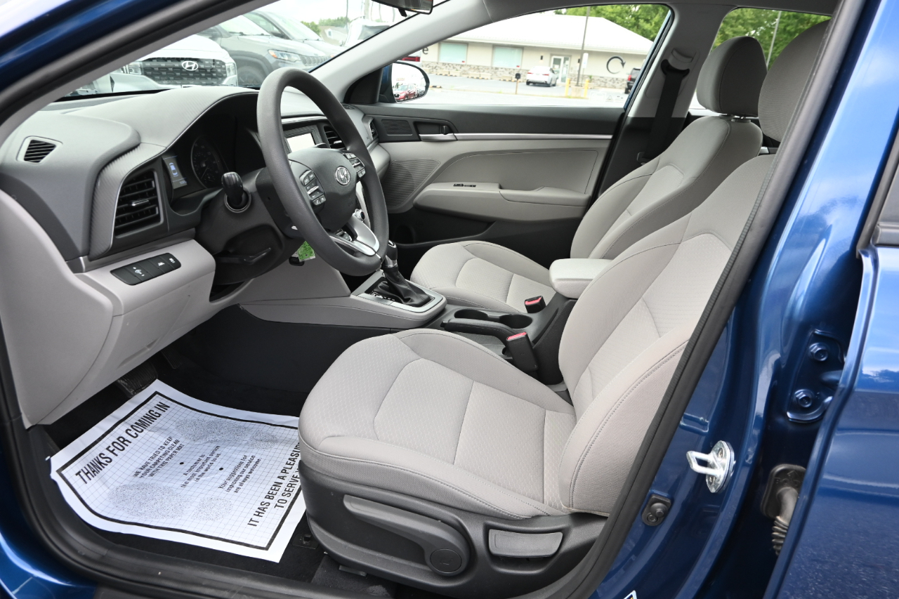 Hyundai Elantra SE IVT 2020