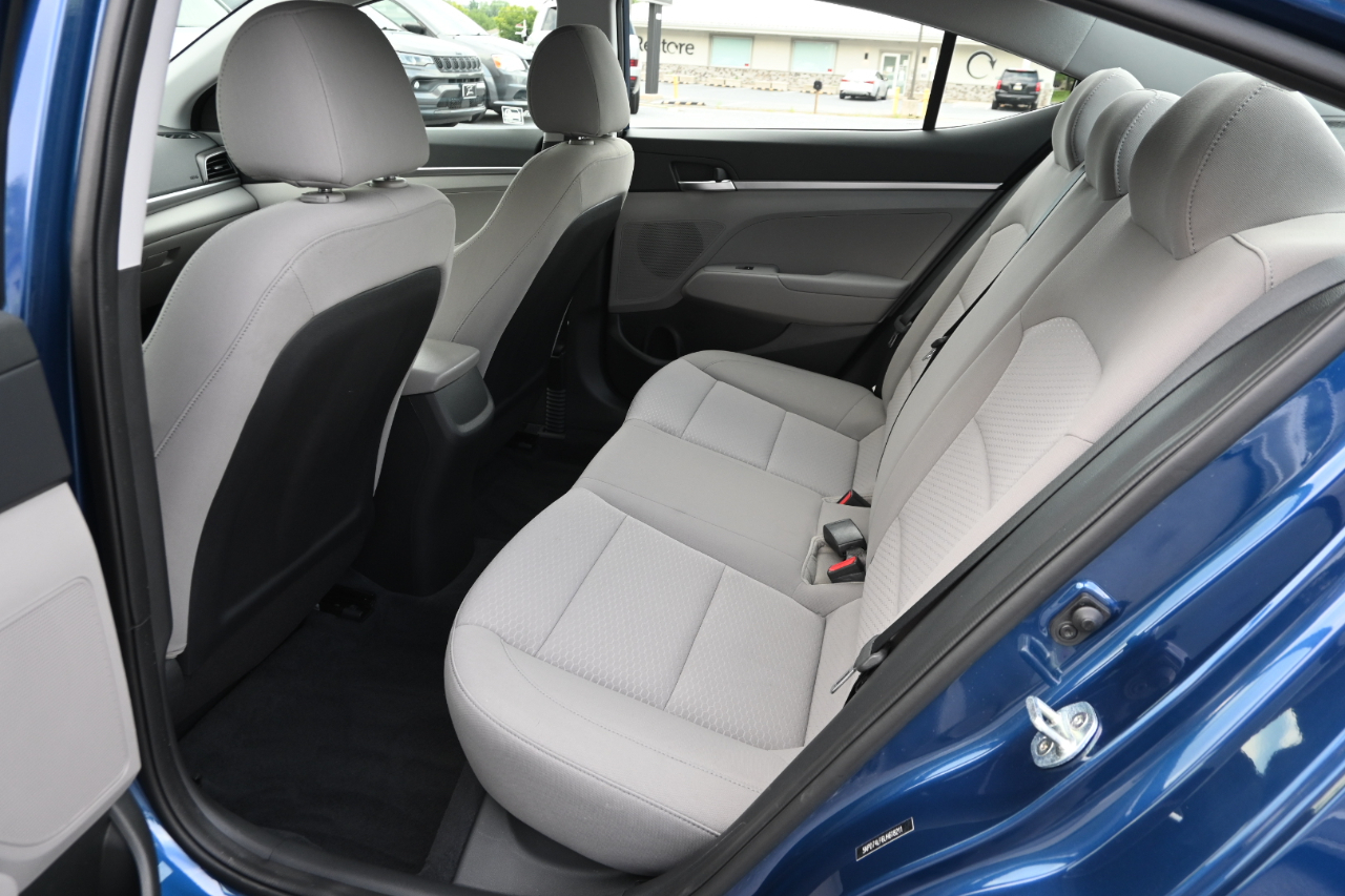 Hyundai Elantra SE IVT 2020